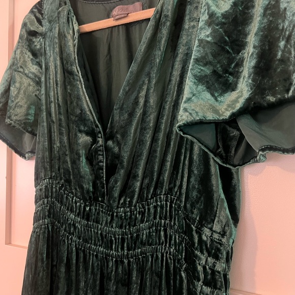 Anthropologie Velvet Party Dress in Emerald - Picture 3 of 3